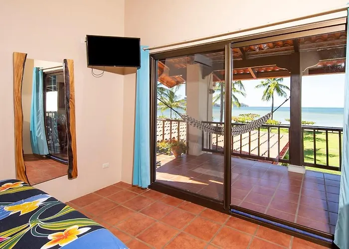 On The Beach! Casa Marlin, Potrero, Costa Rica